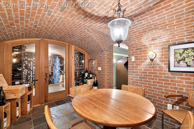 7115 Old Mill Road, Bloomfield Hills, MI 48301