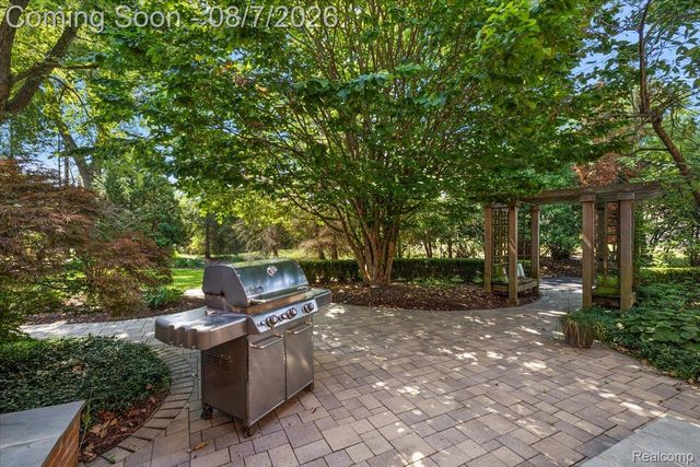 7115 Old Mill Road, Bloomfield Hills, MI 48301