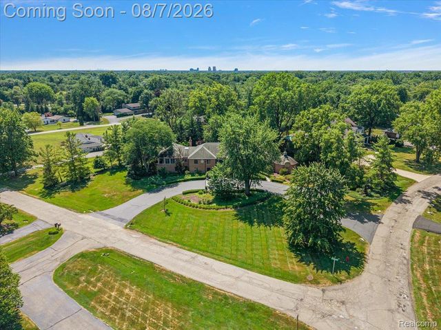 7115 Old Mill Road, Bloomfield Hills, MI 48301