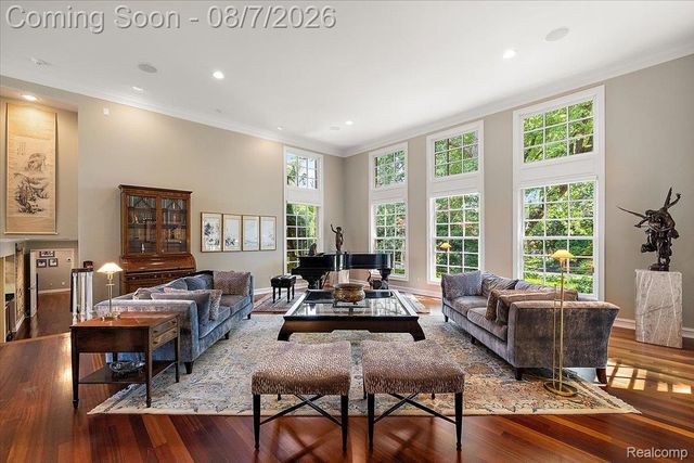7115 Old Mill Road, Bloomfield Hills, MI 48301