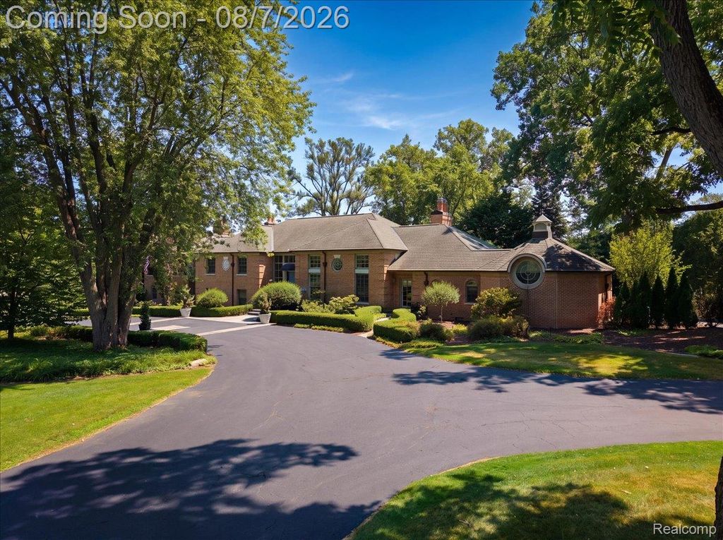7115 Old Mill Road, Bloomfield Hills, MI 48301