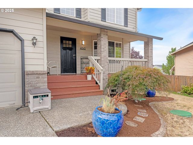 4043 Se HARMONY Pl, Camas, WA 98607