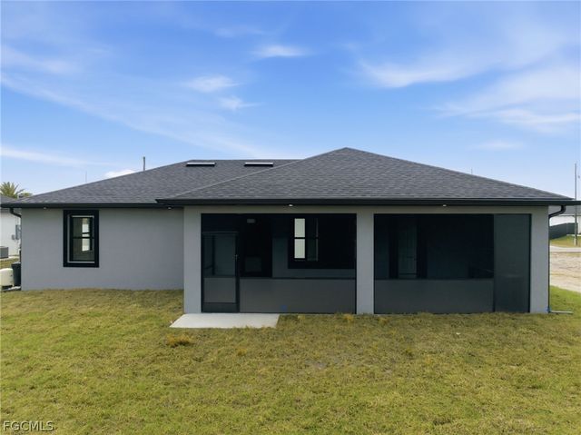3006 2nd ST W, Lehigh Acres, FL 33971