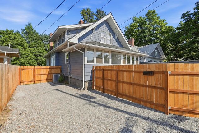 2921 N West Oval St, Spokane, WA 99205