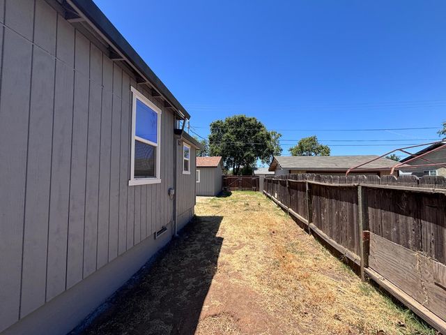 918 Hoitt Ave, Lincoln, CA 95648