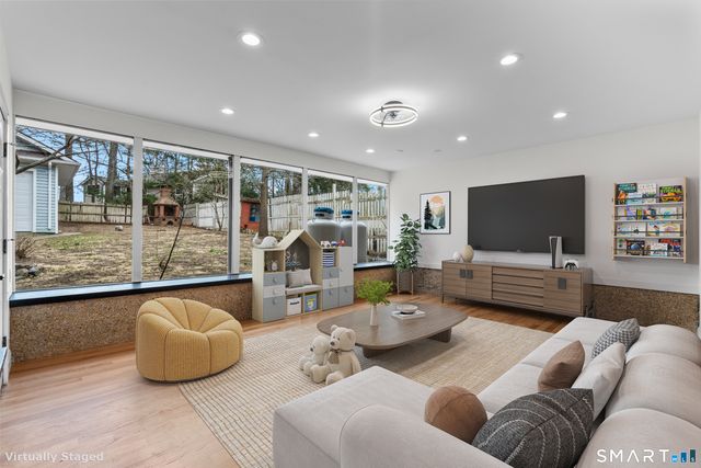 35 Elberta Avenue, Trumbull, CT 06611