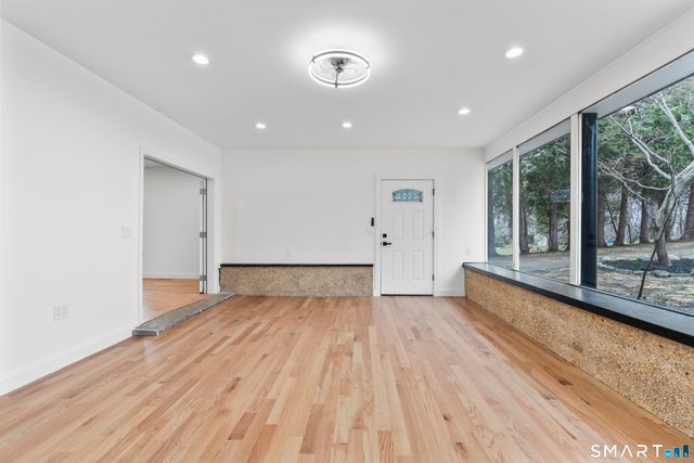 35 Elberta Avenue, Trumbull, CT 06611