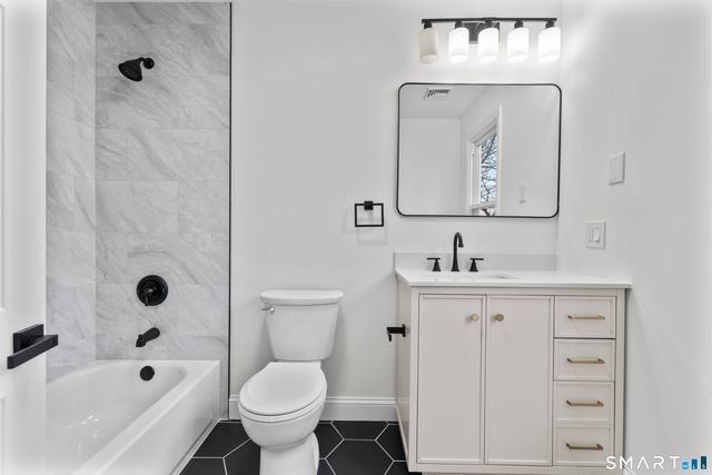 35 Elberta Avenue, Trumbull, CT 06611