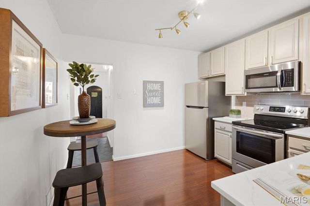 6329 Potomac Street, St Louis, MO 63139