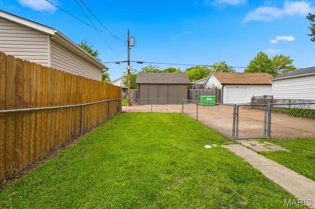 6329 Potomac Street, St Louis, MO 63139