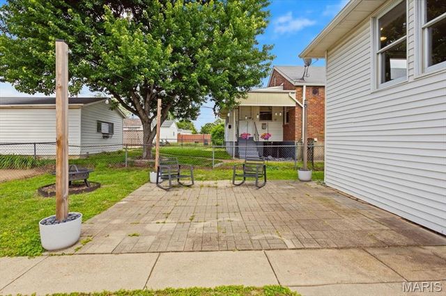 6329 Potomac Street, St Louis, MO 63139