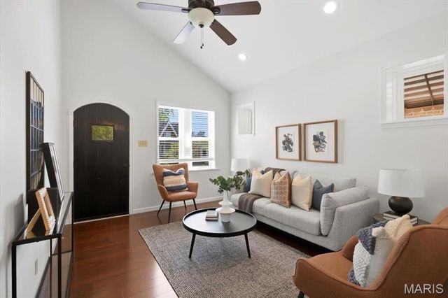 6329 Potomac Street, St Louis, MO 63139