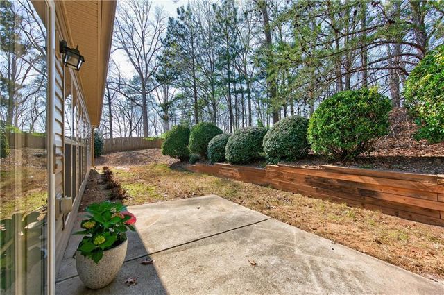 510 Jefferson Walk Circle, Jefferson, GA 30549