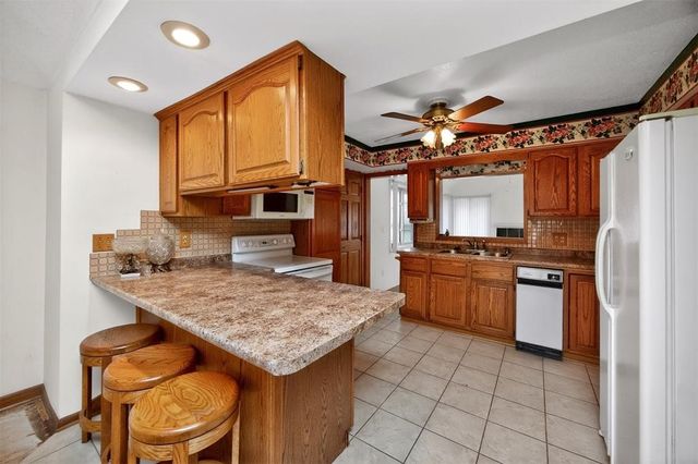 1305 NE 51st Avenue, Des Moines, IA 50313