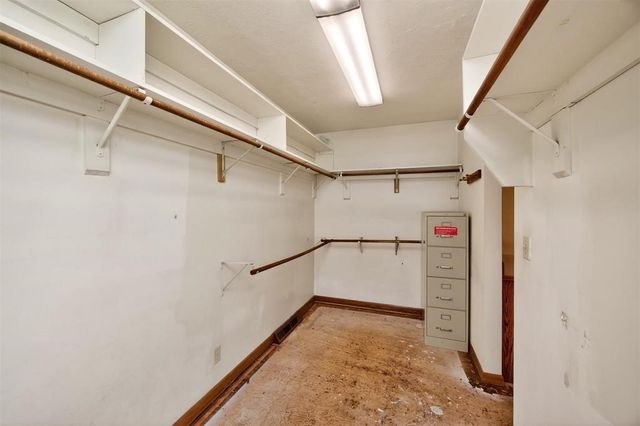 1305 NE 51st Avenue, Des Moines, IA 50313