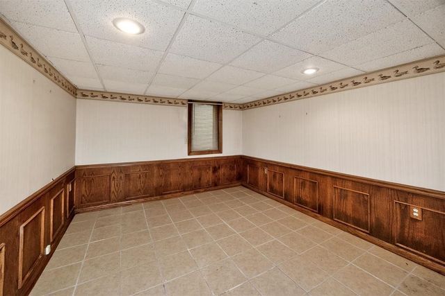 1305 NE 51st Avenue, Des Moines, IA 50313