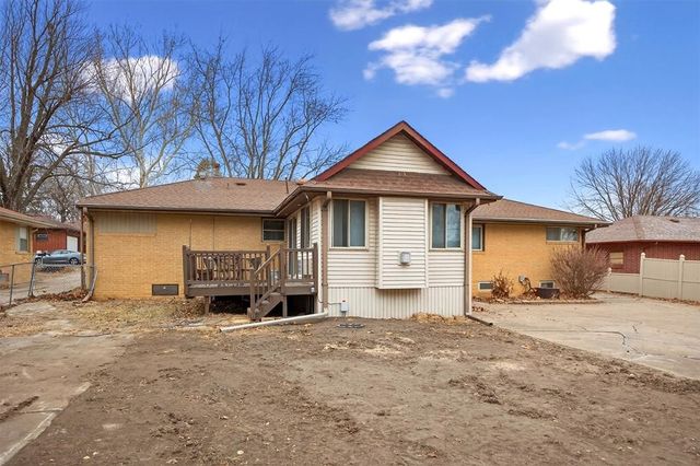 1305 NE 51st Avenue, Des Moines, IA 50313