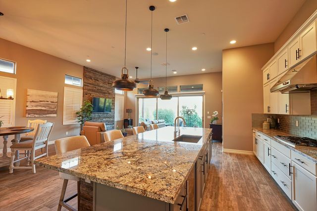 26627 N 104th, Scottsdale, AZ 85262