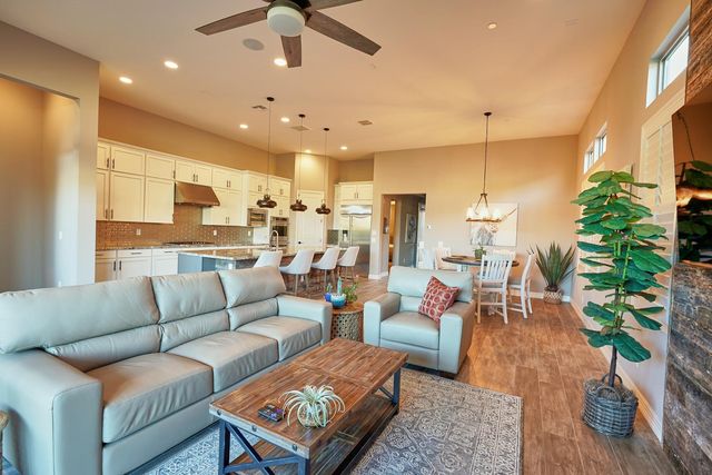 26627 N 104th, Scottsdale, AZ 85262