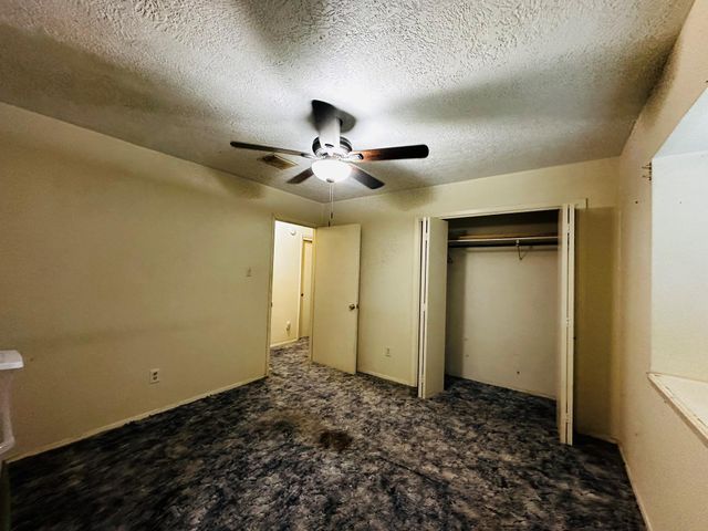 16807 Blackhawk Boulevard, Friendswood, TX 77546