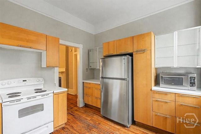 301 W 34th Street, Savannah, GA 31401