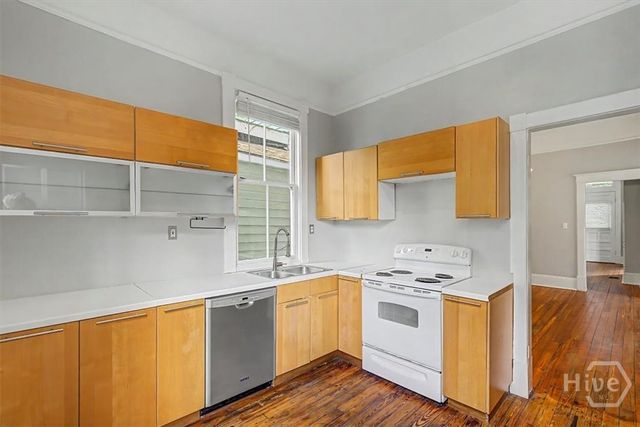 301 W 34th Street, Savannah, GA 31401