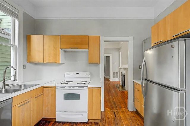 301 W 34th Street, Savannah, GA 31401