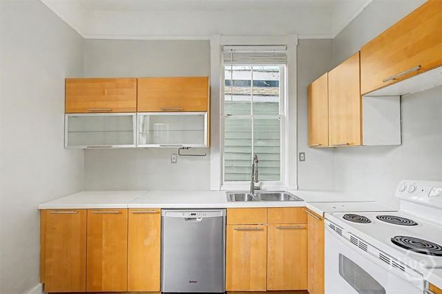 301 W 34th Street, Savannah, GA 31401