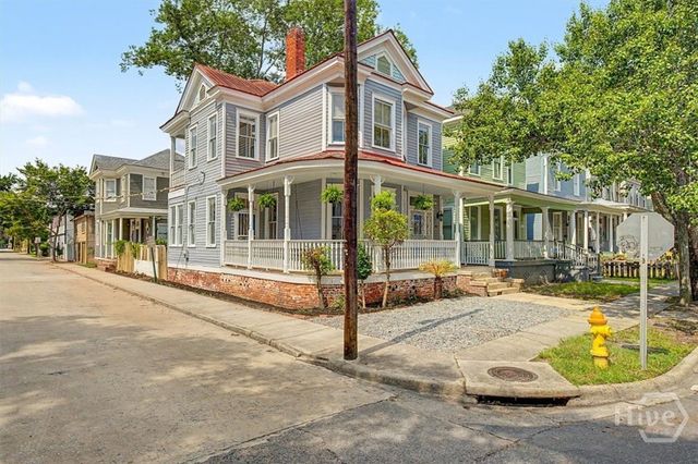 301 W 34th Street, Savannah, GA 31401