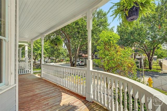 301 W 34th Street, Savannah, GA 31401