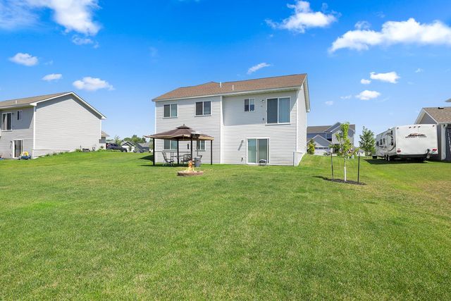 4124 Eaton Circle NE, Monticello, MN 55362