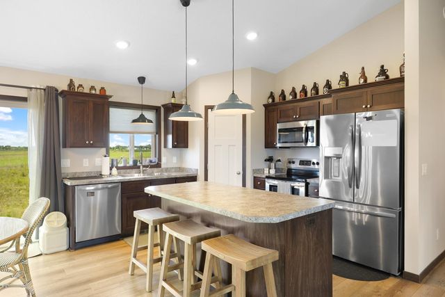 4124 Eaton Circle NE, Monticello, MN 55362