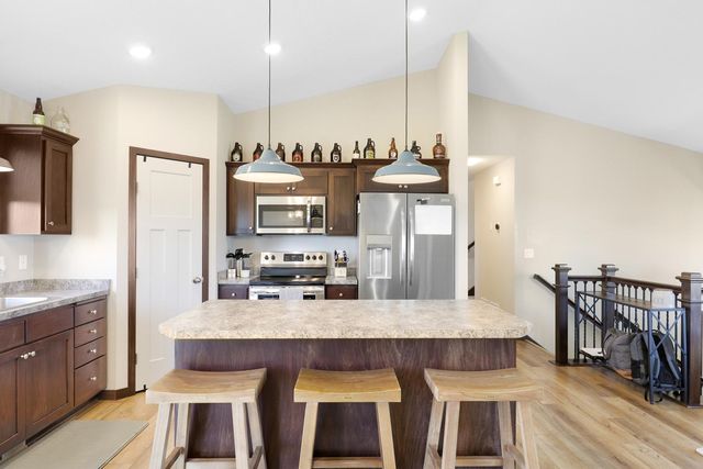 4124 Eaton Circle NE, Monticello, MN 55362