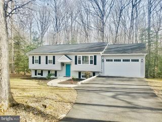 12207 PEMWOOD LN, Fredericksburg, VA 22407