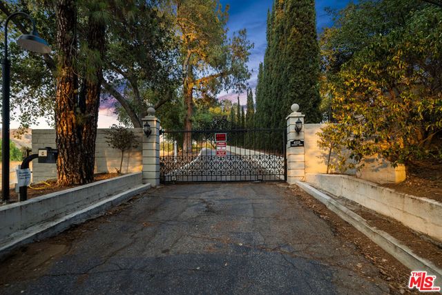 40335 Avenida Altejo Bella, Cherry Valley, CA 92223