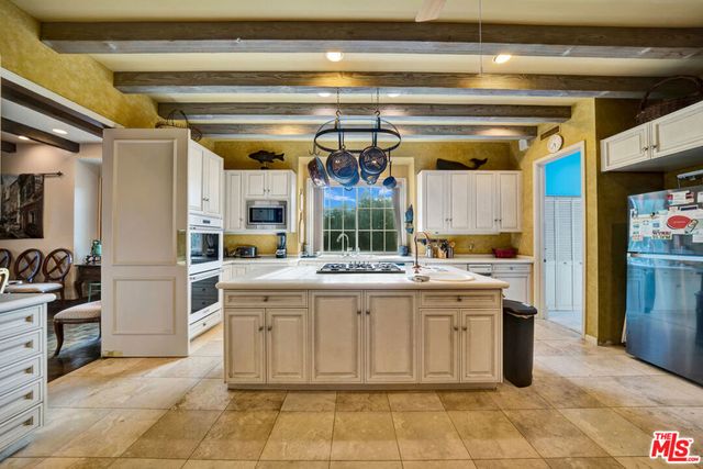 40335 Avenida Altejo Bella, Cherry Valley, CA 92223