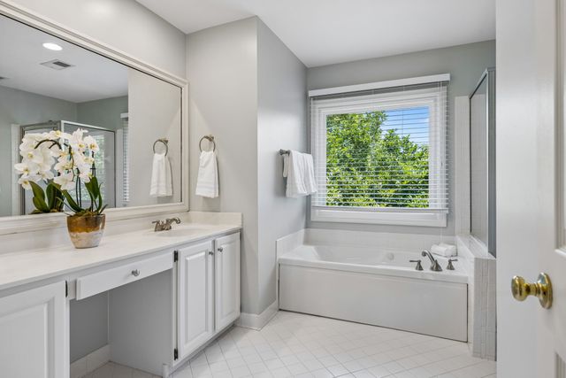 704 Helmsdale Pl, S, Brentwood, TN 37027