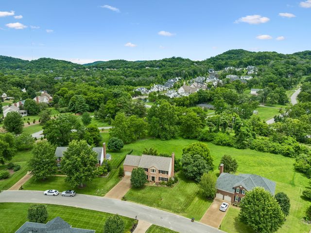704 Helmsdale Pl, S, Brentwood, TN 37027