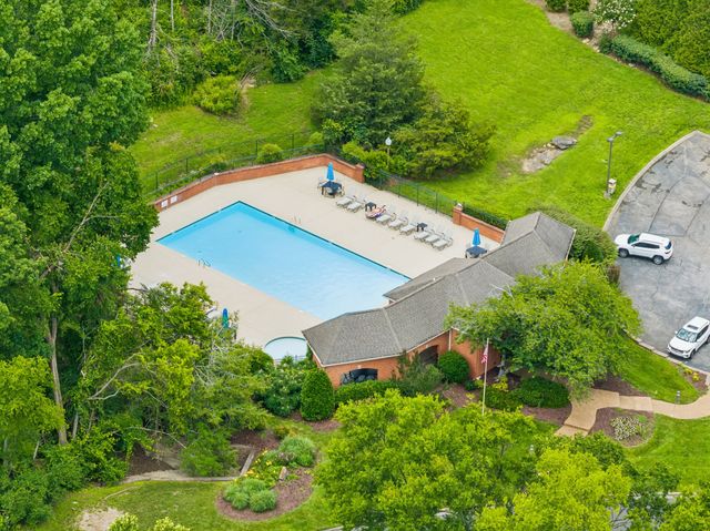 704 Helmsdale Pl, S, Brentwood, TN 37027