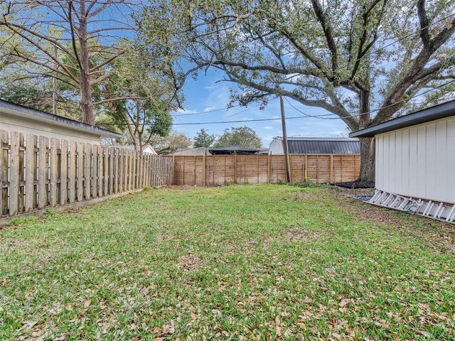 5675 Sylmar Road, Houston, TX 77081