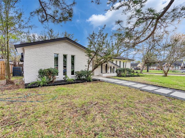 5675 Sylmar Road, Houston, TX 77081