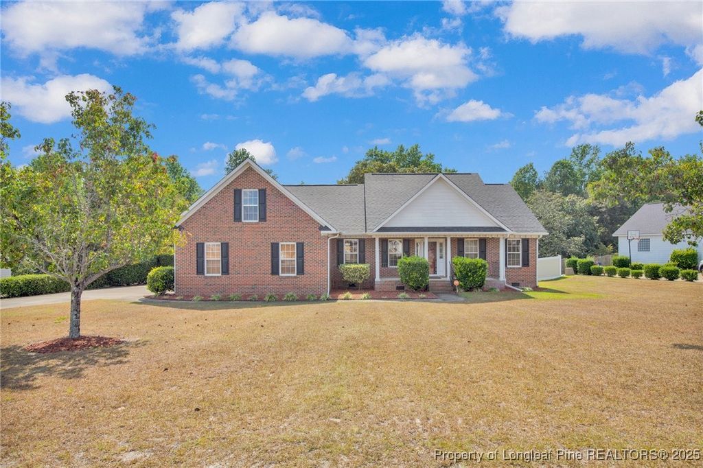 110 Breckenridge Drive, Raeford, NC 28376