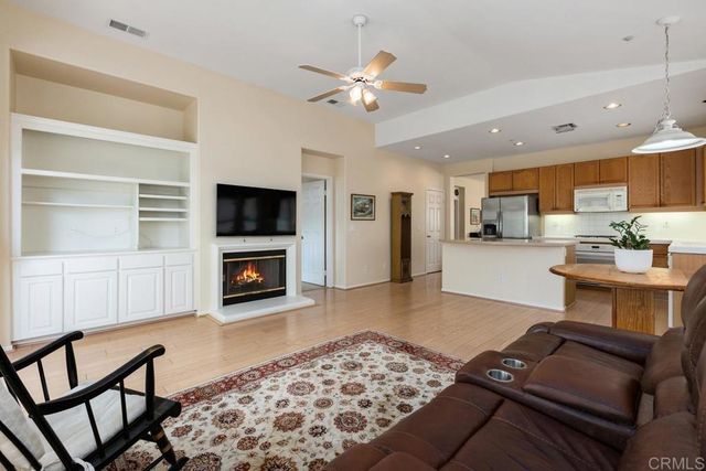 2357 Amber Oak Ln, Escondido, CA 92027