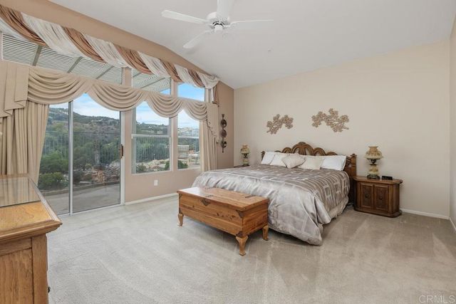 2357 Amber Oak Ln, Escondido, CA 92027