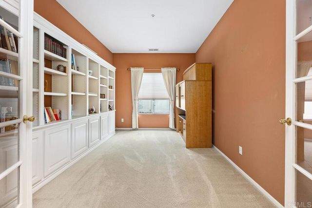 2357 Amber Oak Ln, Escondido, CA 92027