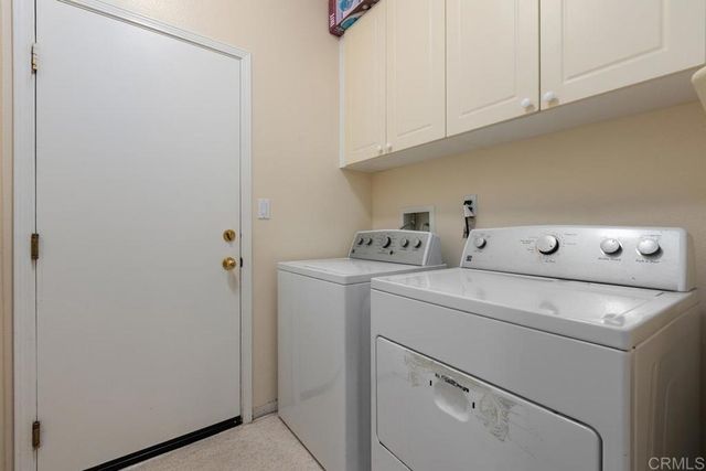 2357 Amber Oak Ln, Escondido, CA 92027