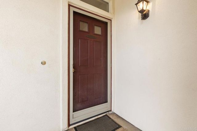 2357 Amber Oak Ln, Escondido, CA 92027