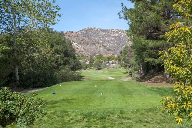 2357 Amber Oak Ln, Escondido, CA 92027