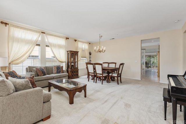 2357 Amber Oak Ln, Escondido, CA 92027
