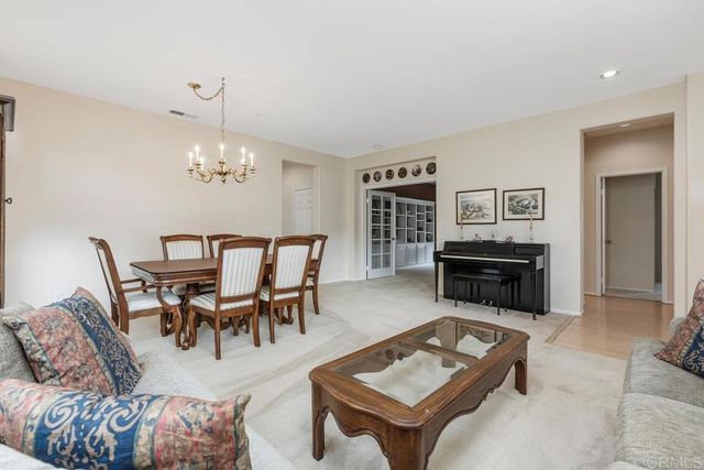2357 Amber Oak Ln, Escondido, CA 92027